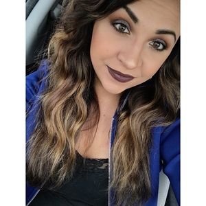 Meet your Posher, Tabitha